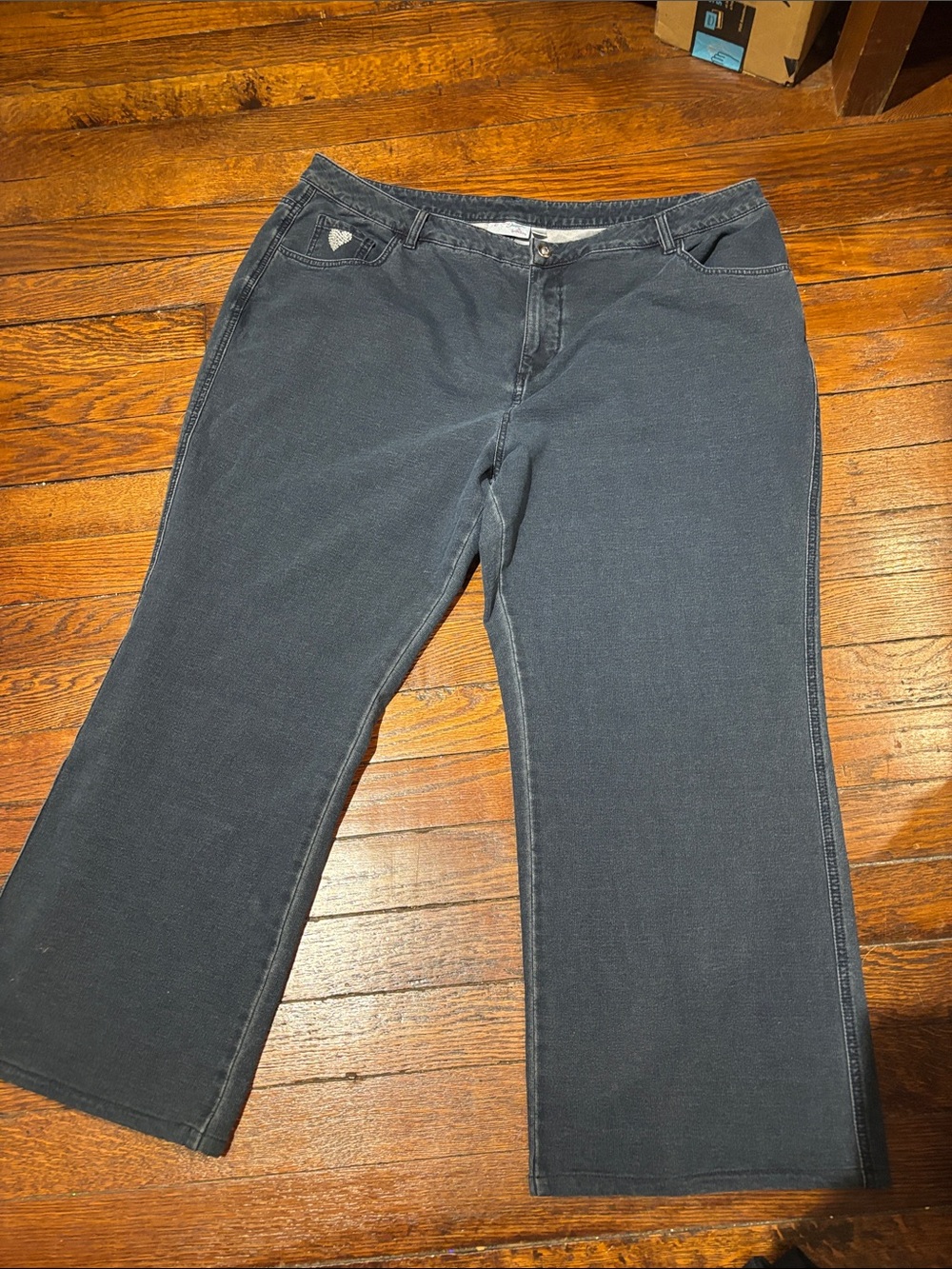 Women's Wide-Leg Flare Jeans in Black